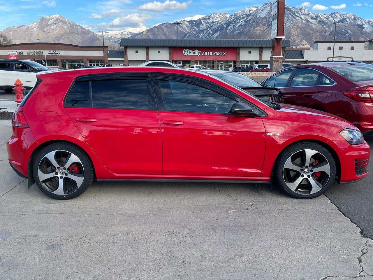 Used 2015 Volkswagen GTI SE w/ Lighting Package (SEL) FWD image 17