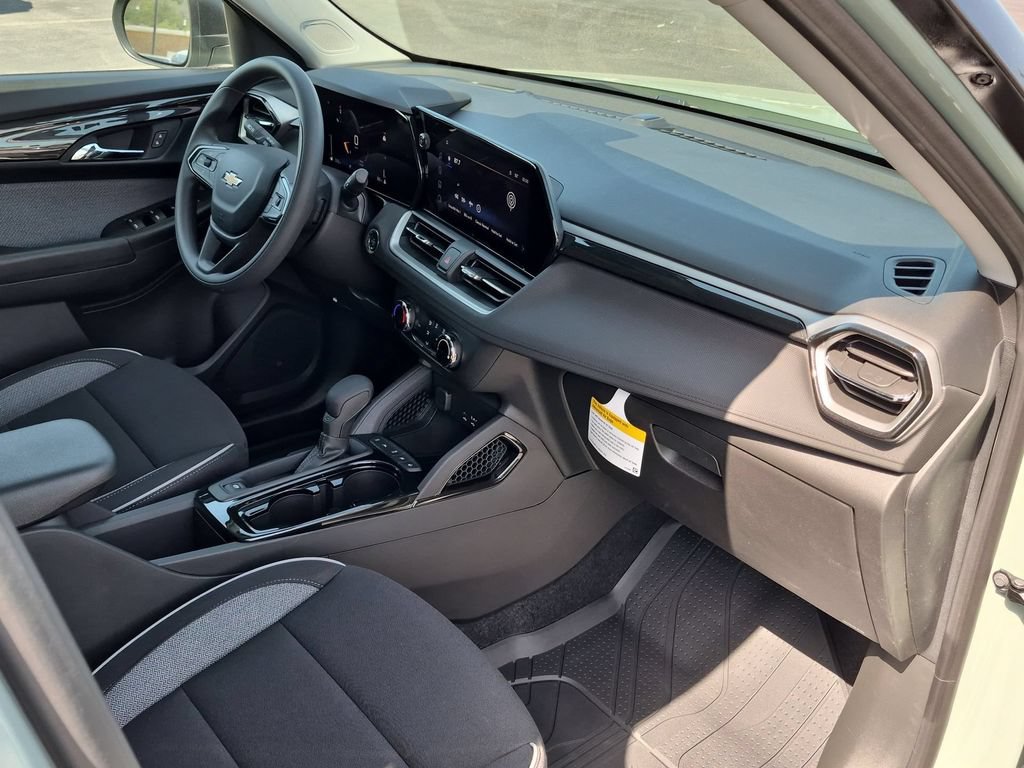 New 2026 Chevrolet TrailBlazer LS w/ LS Convenience Package FWD image 26
