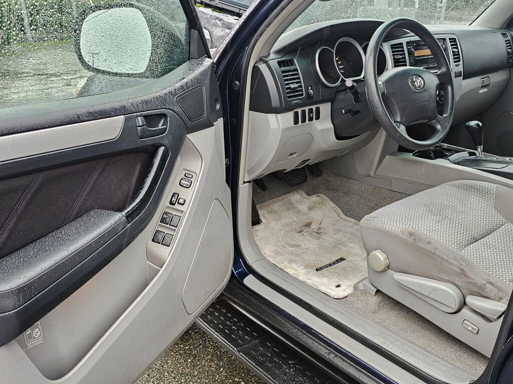 Used 2007 Toyota 4Runner SR5 image 17