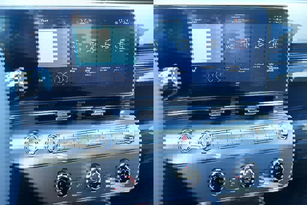 New 2026 Hyundai Kona SE image 5