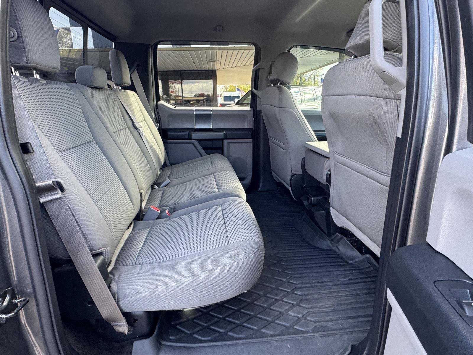 Used 2017 Ford F150 XLT w/ Equipment Group 302A Luxury AWD/4WD image 27