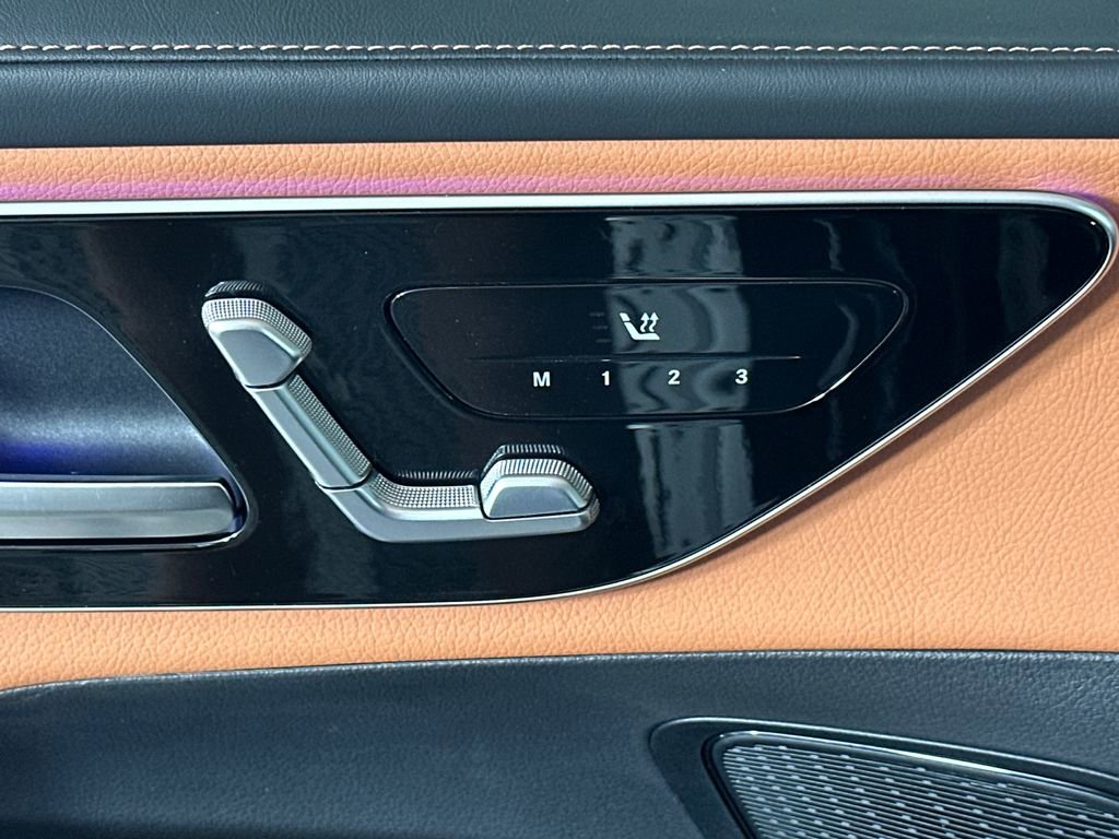 Certified 2024 Mercedes-Benz GLC 43 AMG 4MATIC image 11