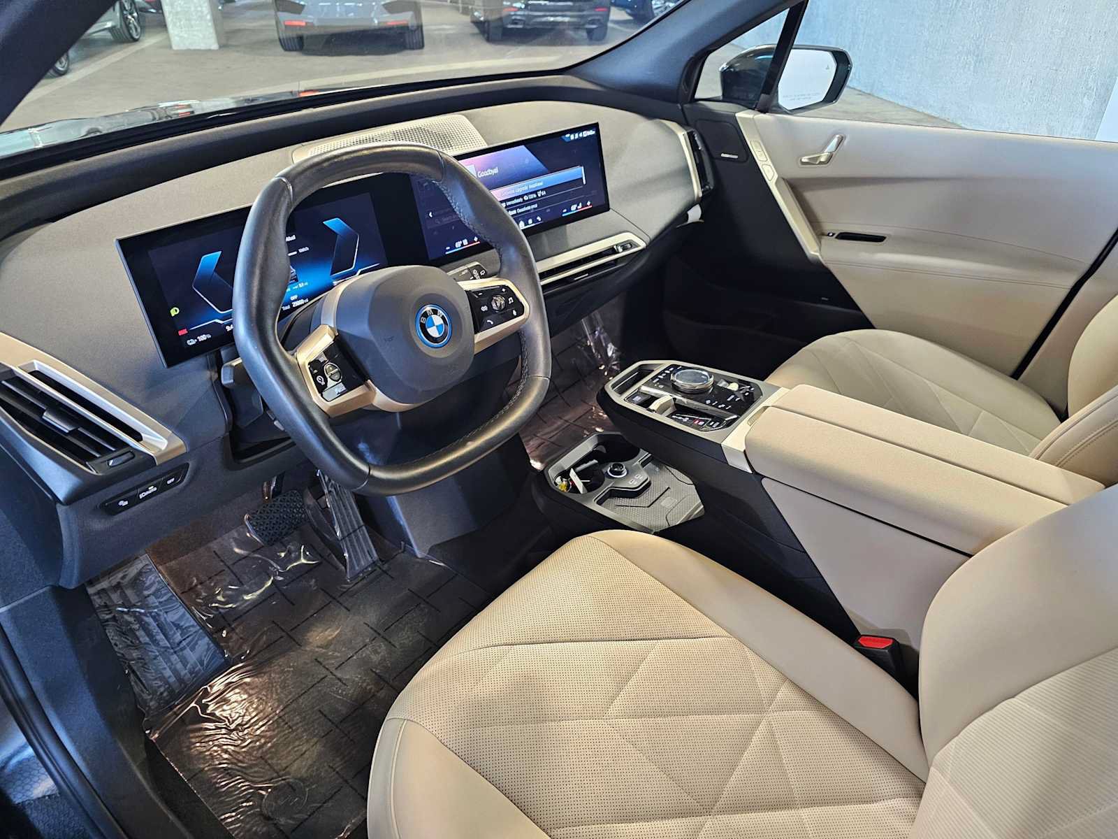 Used 2024 BMW iX xDrive50 w/ Sport Package AWD/4WD image 2