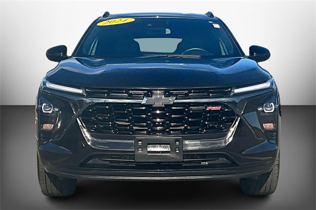Used 2024 Chevrolet Trax RS w/ Sunroof Package image 3