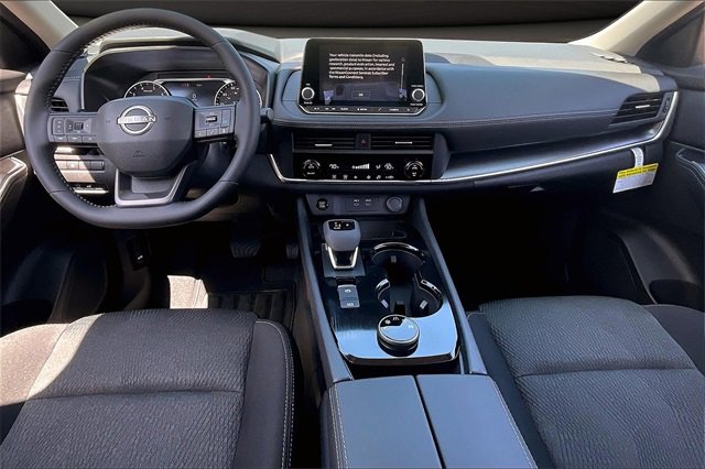 New 2026 Nissan Rogue SV image 5