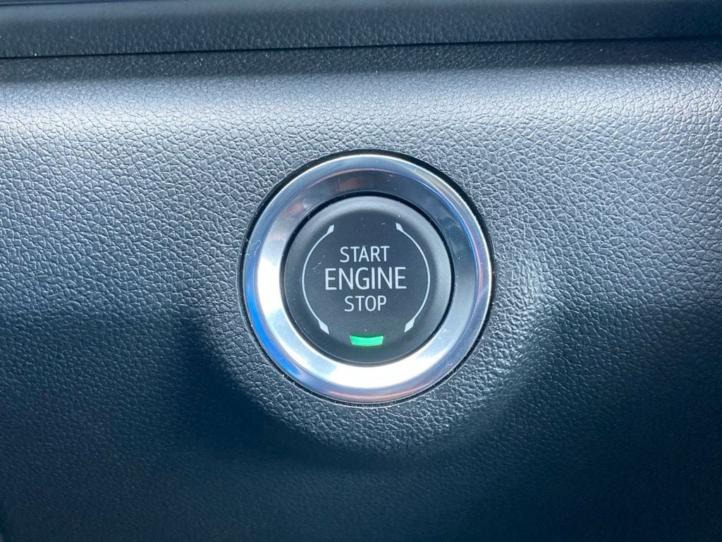 Used 2026 GMC Terrain Elevation w/ Elevation Premium Package FWD image 19