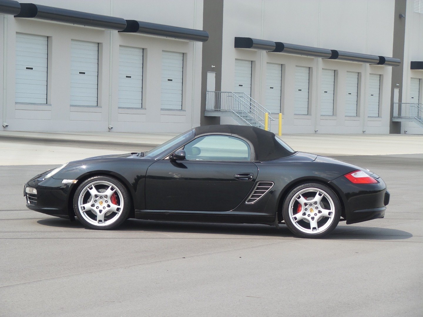 Used 2005 Porsche Boxster S RWD image 15