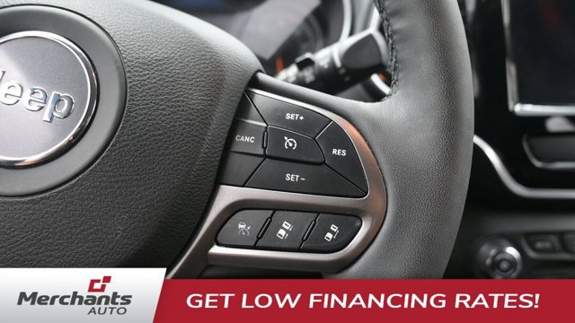 Used 2022 Jeep Cherokee Limited AWD/4WD image 21