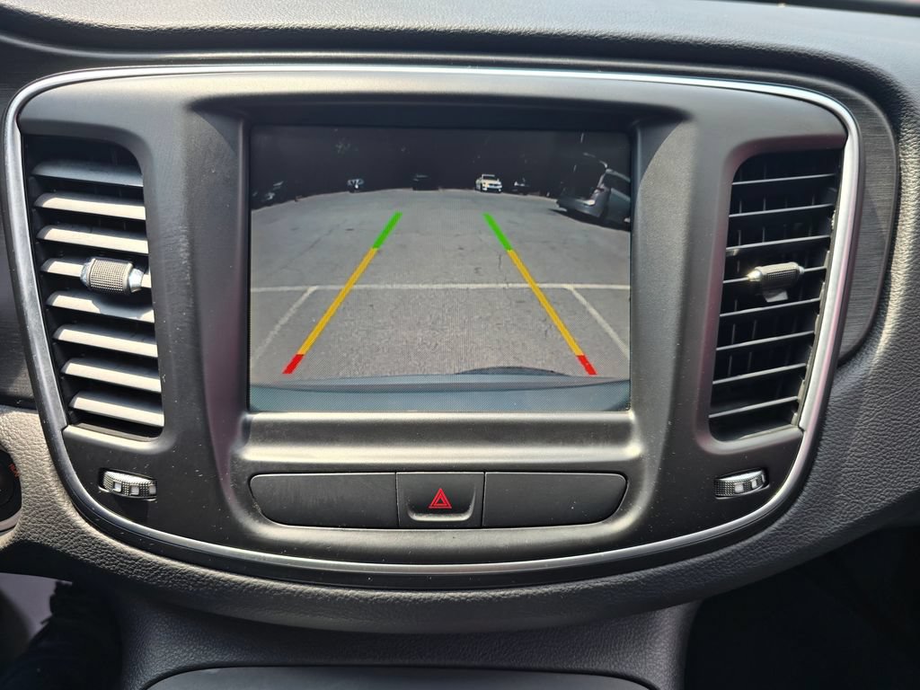 Used 2017 Chrysler 200 Limited Platinum FWD image 13