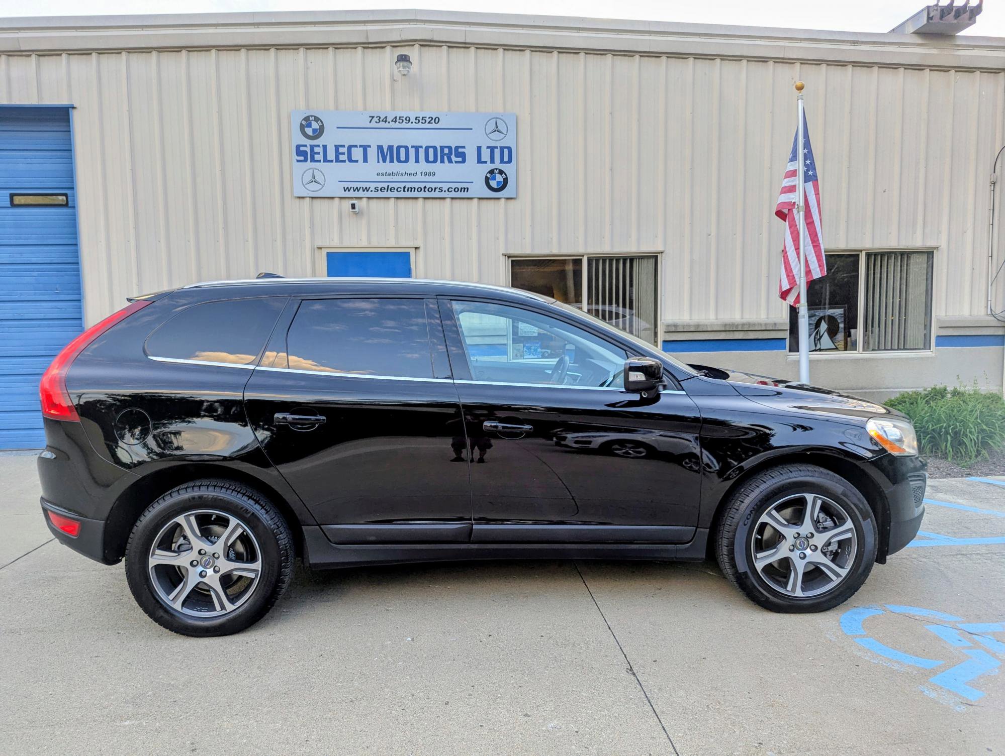 Used 2013 Volvo XC60 T6 AWD/4WD image 11