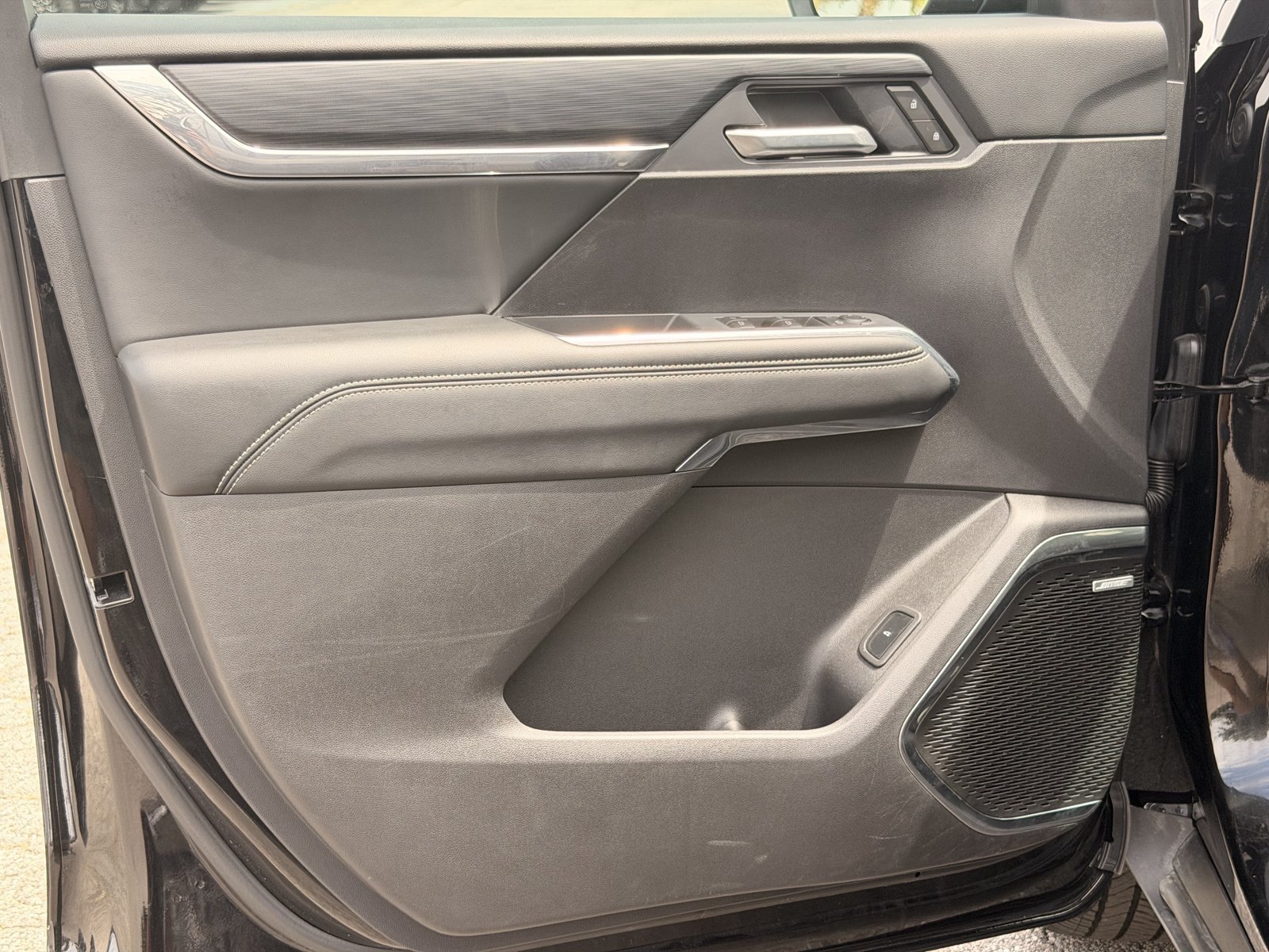 Used 2025 GMC Acadia Elevation FWD image 16