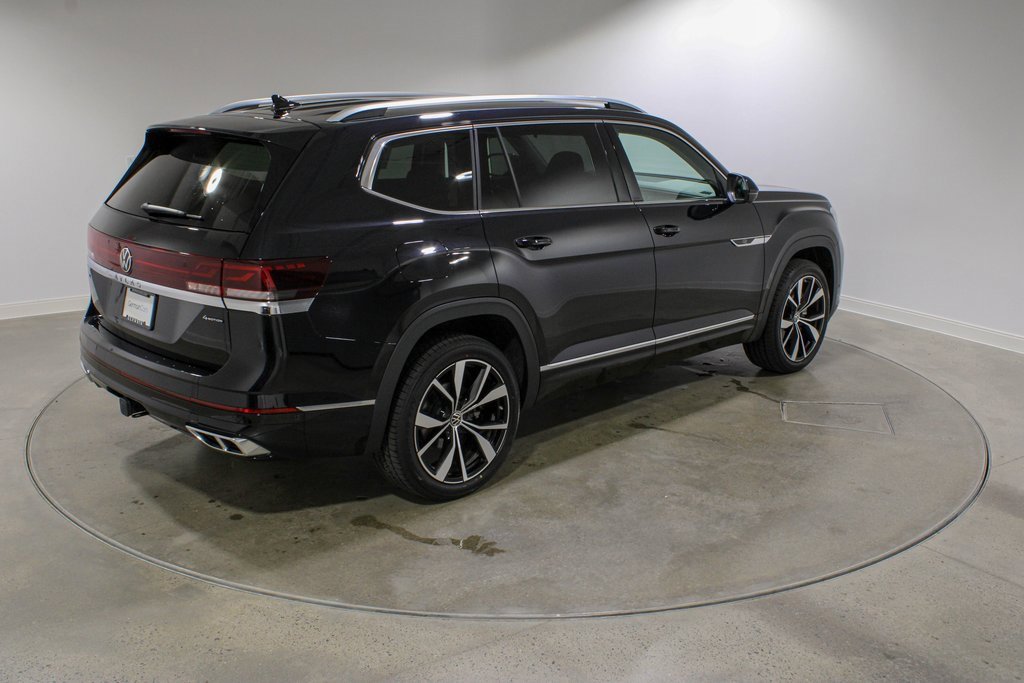 Used 2024 Volkswagen Atlas SEL Premium R-Line image 5