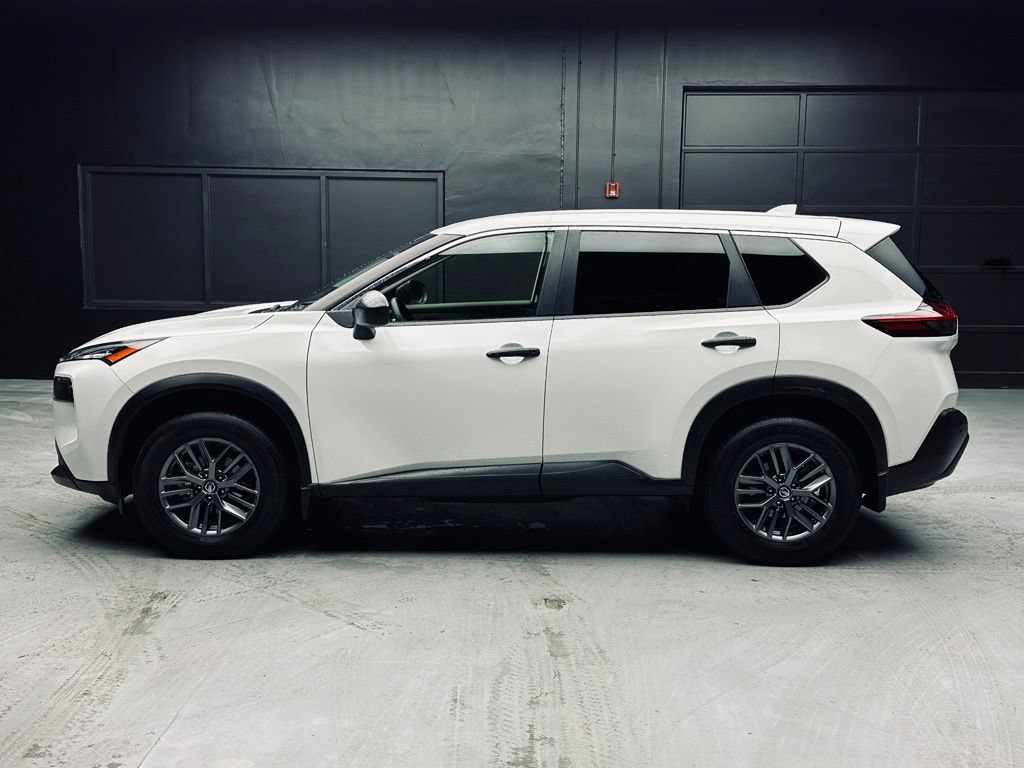 Used 2021 Nissan Rogue S AWD/4WD image 4