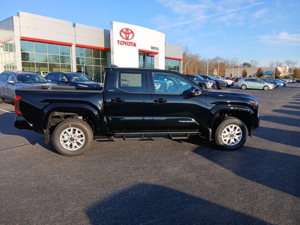 New 2025 Toyota Tacoma SR5 image 4