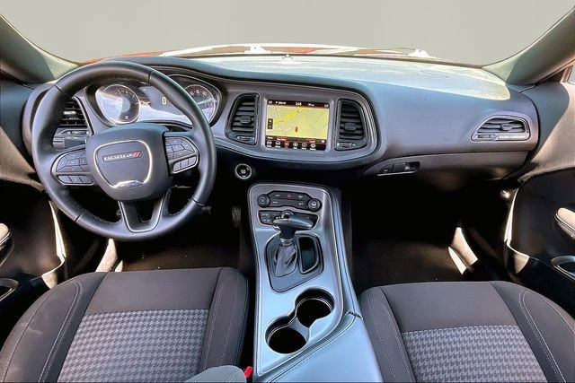 Used 2023 Dodge Challenger SXT image 7