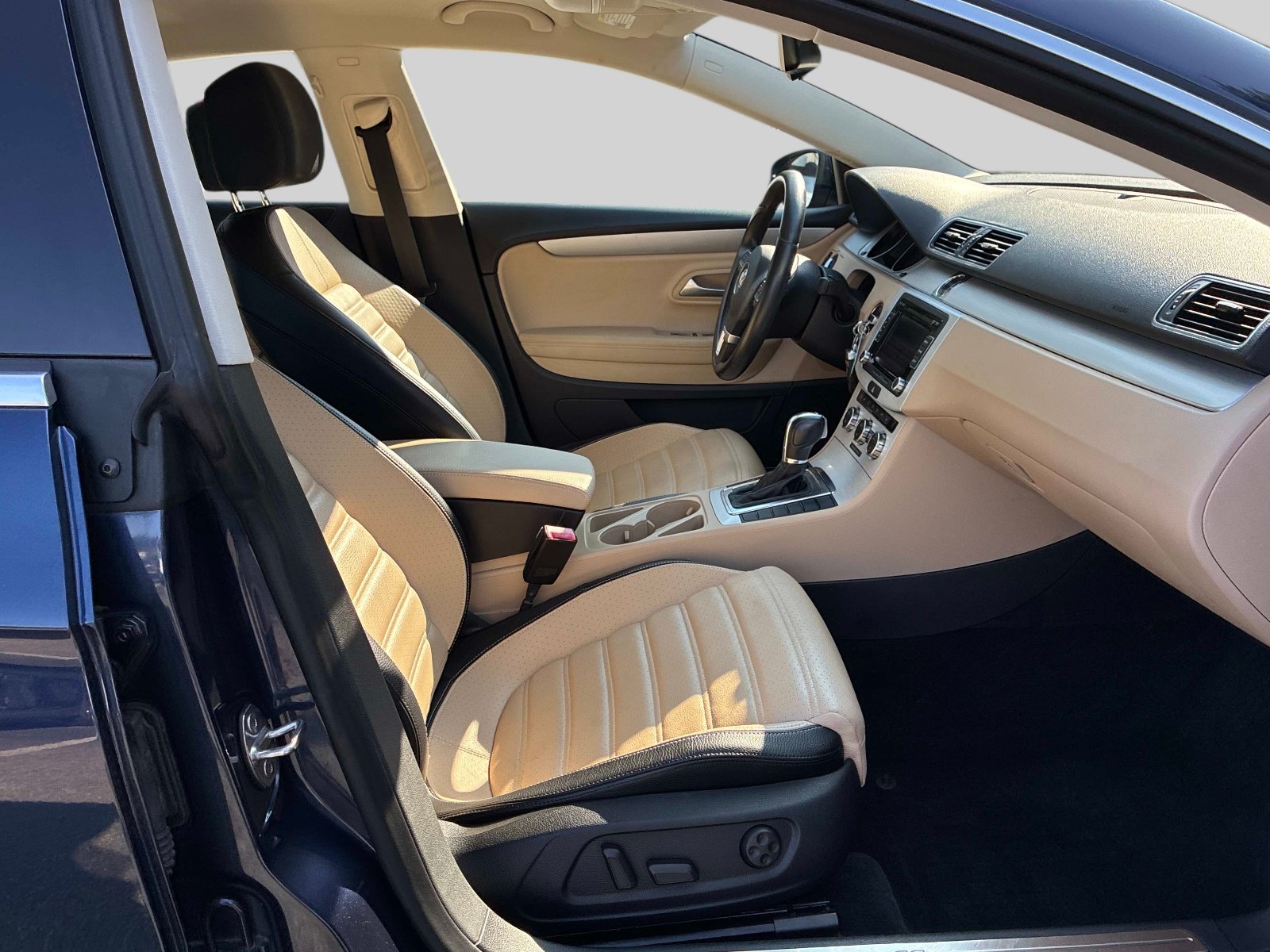 Used 2013 Volkswagen CC Sport FWD image 8