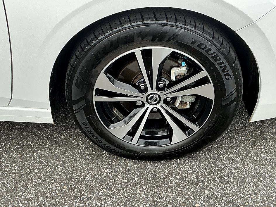 Certified 2022 Nissan Sentra SV w/ Trunk Package image 10