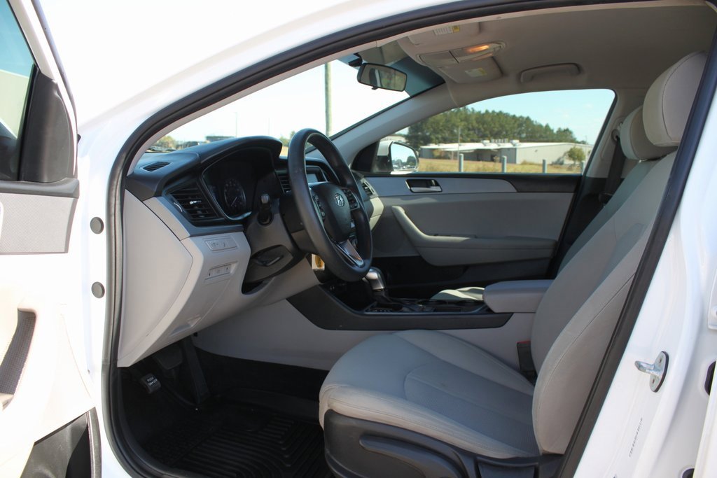 Used 2019 Hyundai Sonata SE image 9