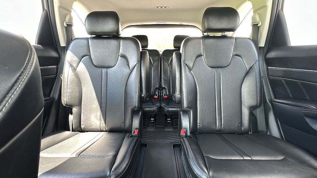 Used 2023 Kia Sorento SX image 24