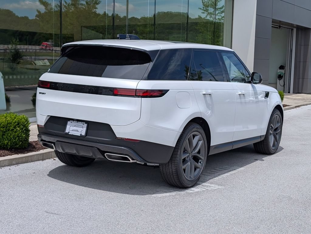 New 2026 Land Rover Range Rover Sport SE AWD/4WD image 7