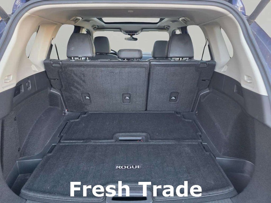 Used 2022 Nissan Rogue Platinum w/ Head-Up Display Package image 7