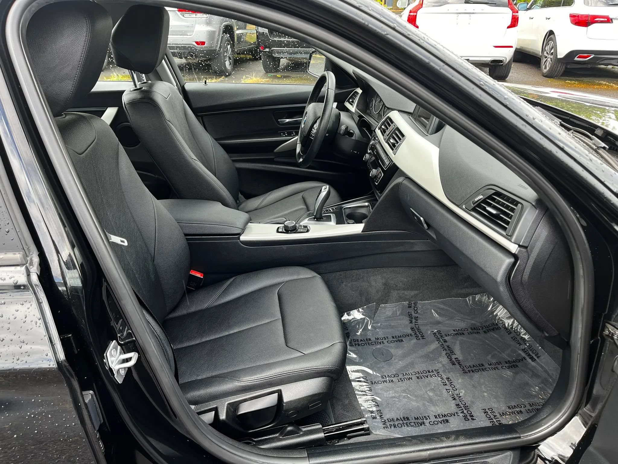 Used 2017 BMW 320i Sedan RWD image 15