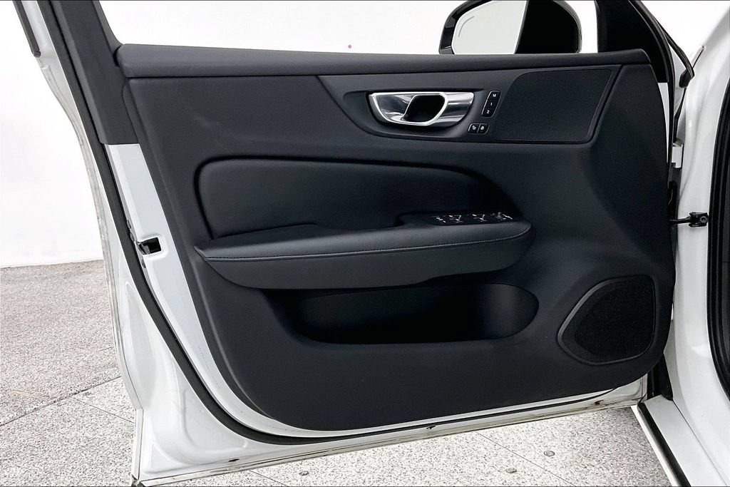 Certified 2023 Volvo S60 B5 Plus w/ Climate Package AWD/4WD image 23