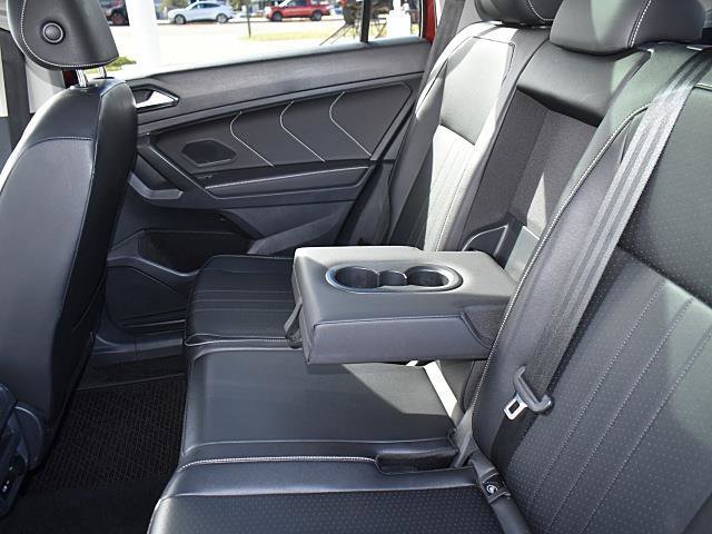 Used 2022 Volkswagen Tiguan SE image 14