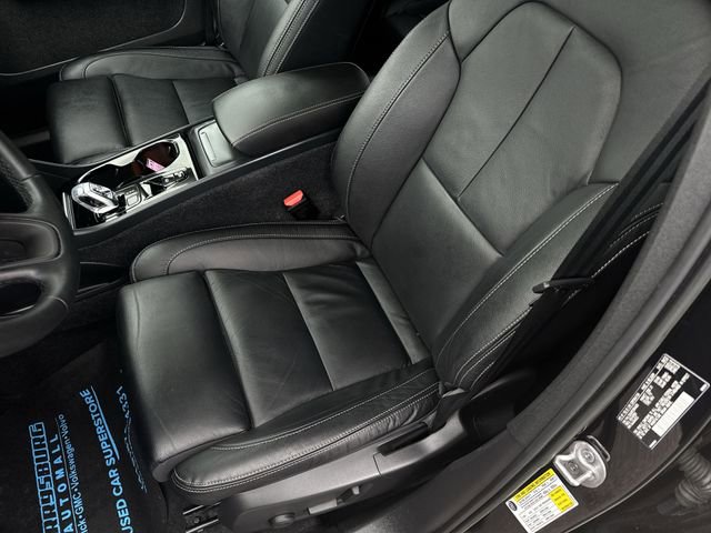 Used 2023 Volvo XC40 B5 Plus w/ Driver Assist Package image 19