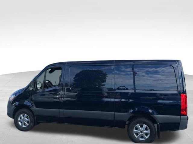Used 2023 Mercedes-Benz Sprinter 144 Cargo image 3