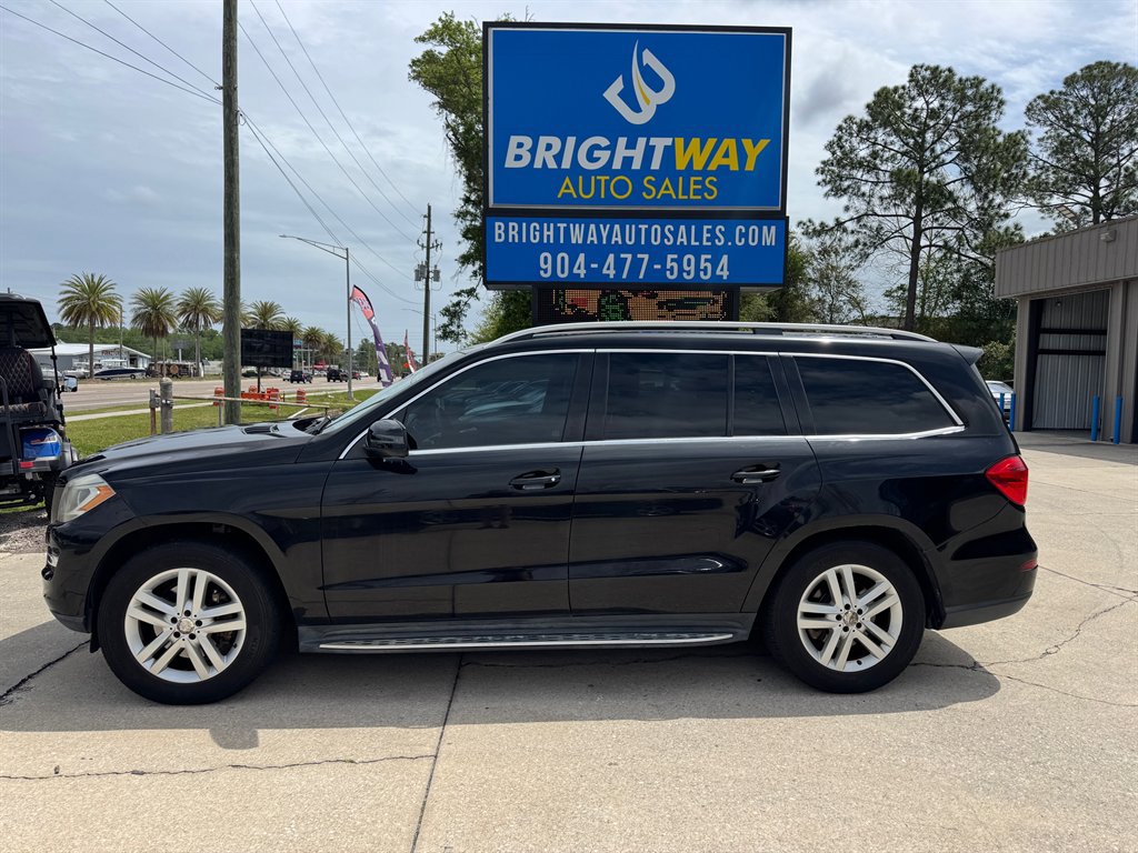 Used 2014 Mercedes-Benz GL 450 4MATIC image 2