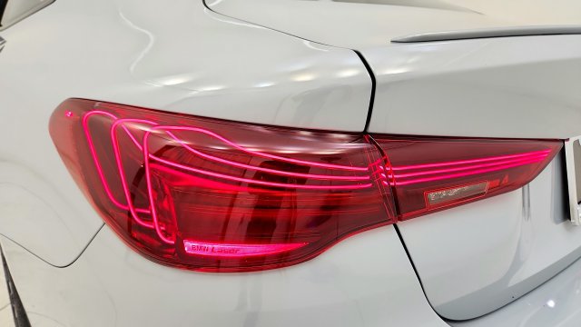 Used 2026 BMW M440i Coupe RWD image 25