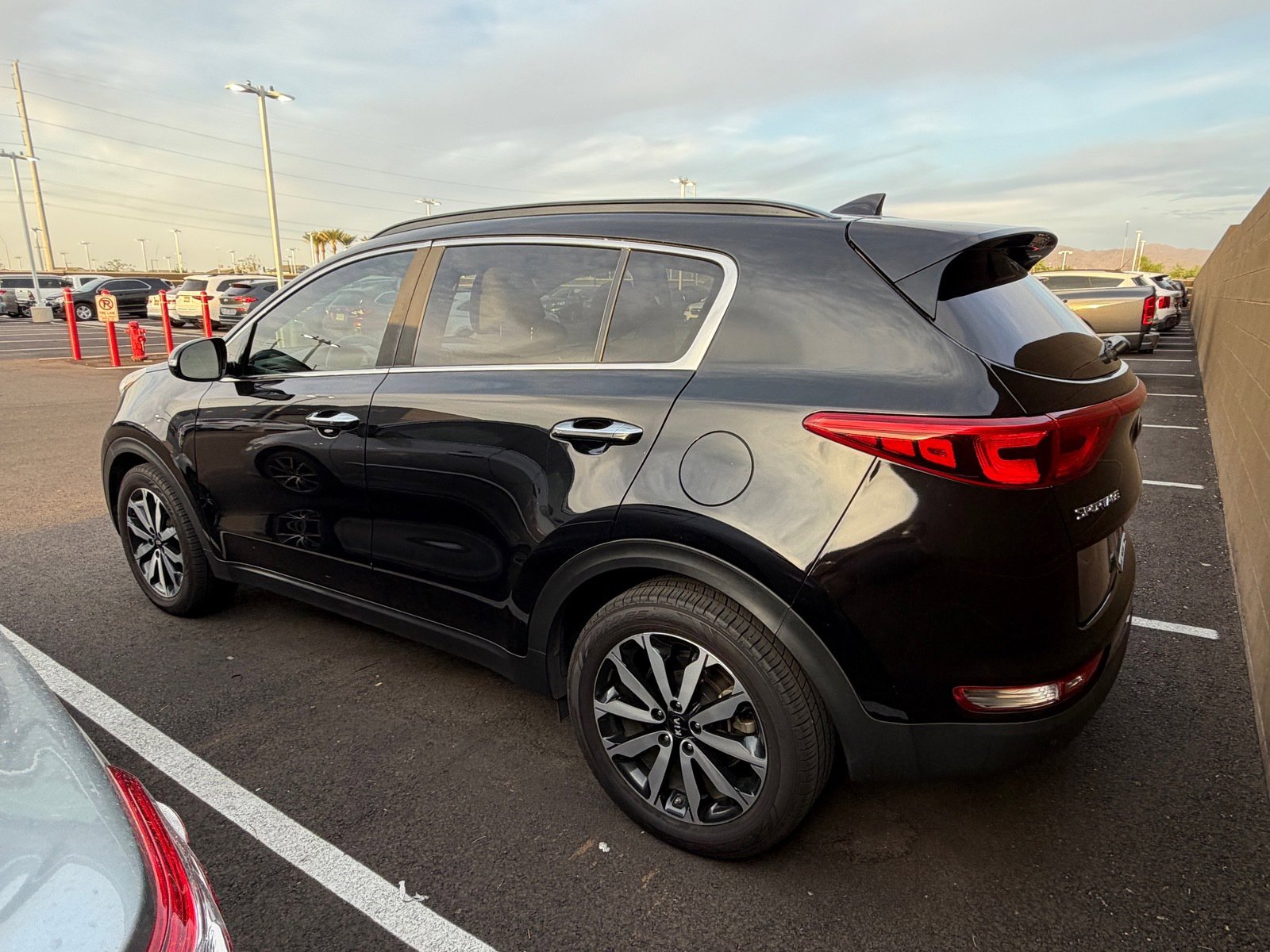 Certified 2018 Kia Sportage EX w/ EX Technology Package image 4