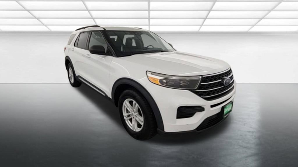 Used 2020 Ford Explorer XLT w/ Comfort Package AWD/4WD image 9
