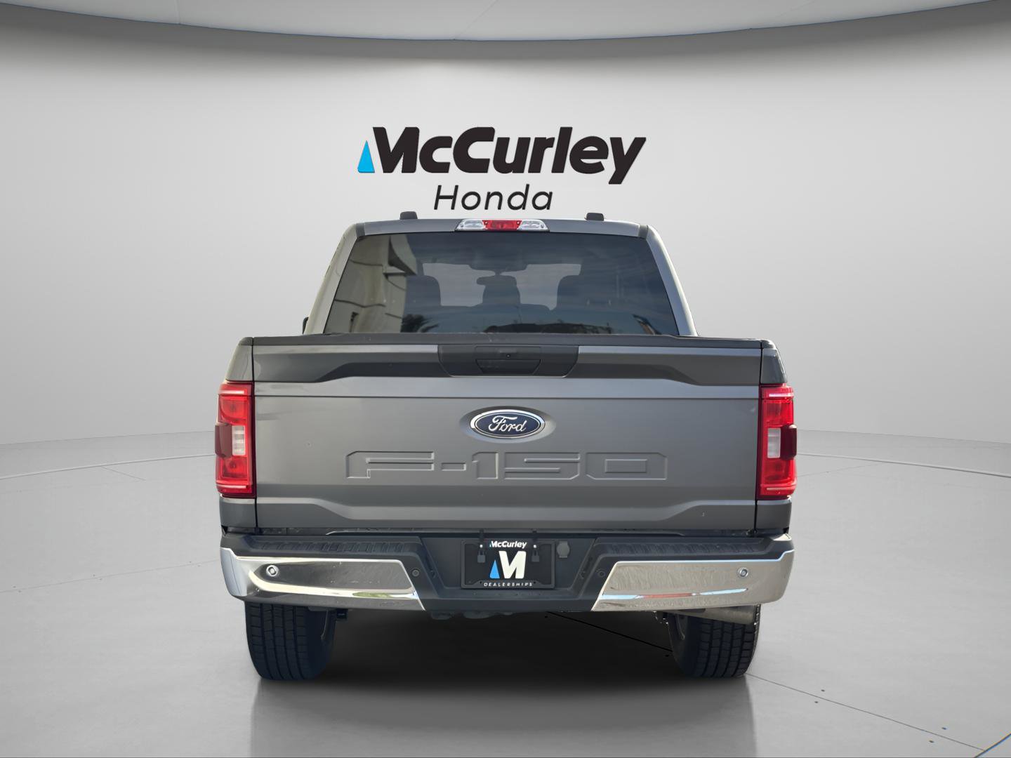 Used 2023 Ford F150 XLT image 3