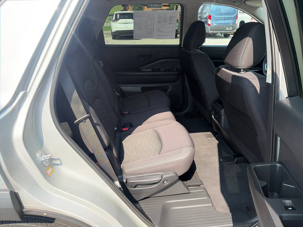 Used 2023 Nissan Pathfinder SV AWD/4WD image 82