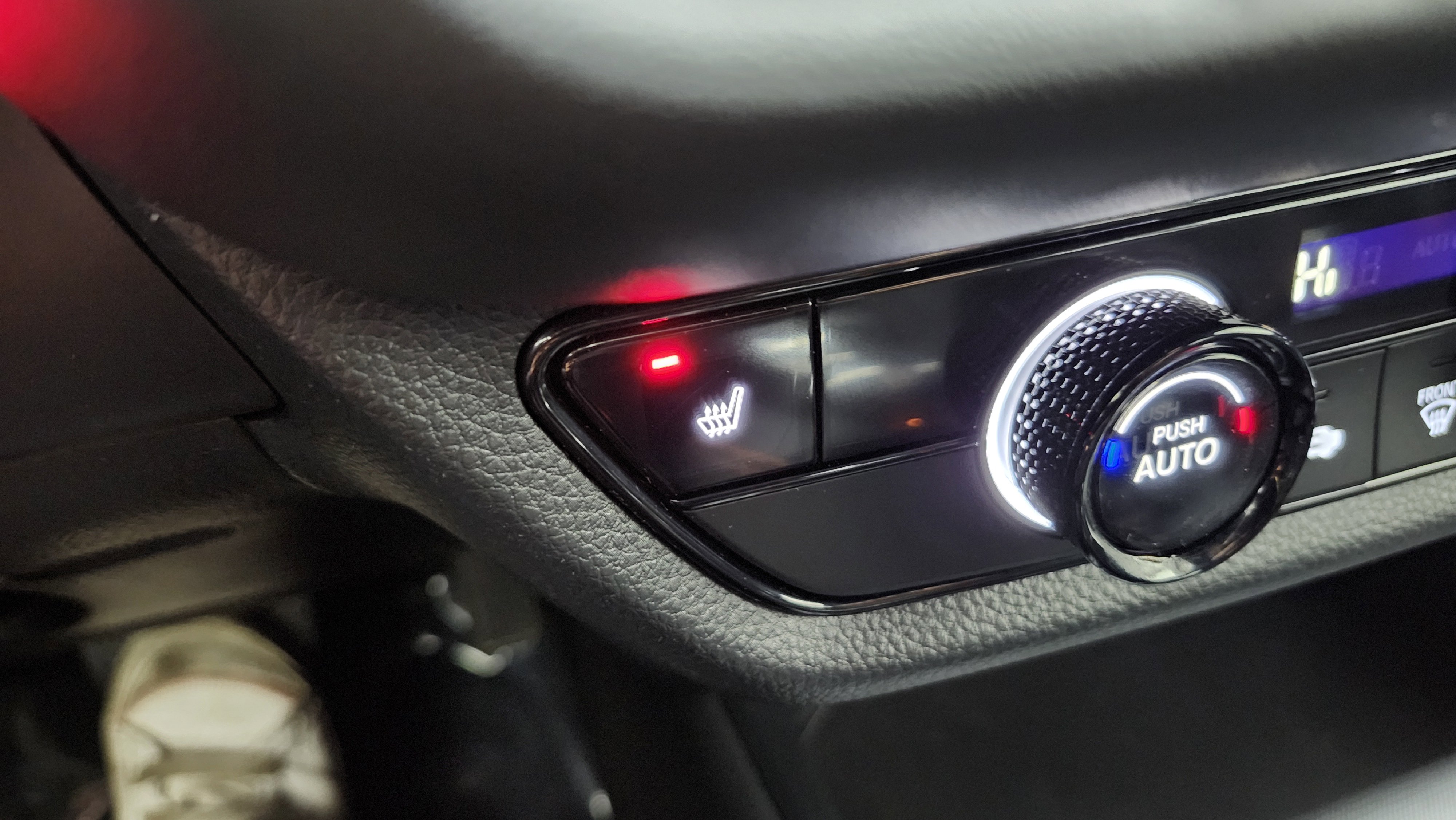 Used 2024 Honda HR-V Sport image 8