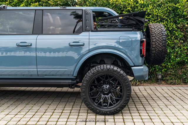 Used 2023 Ford Bronco Outer Banks AWD/4WD image 5