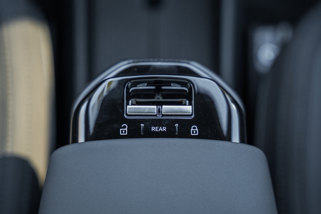 New 2026 Volvo EX30 Cross Country Ultra image 21