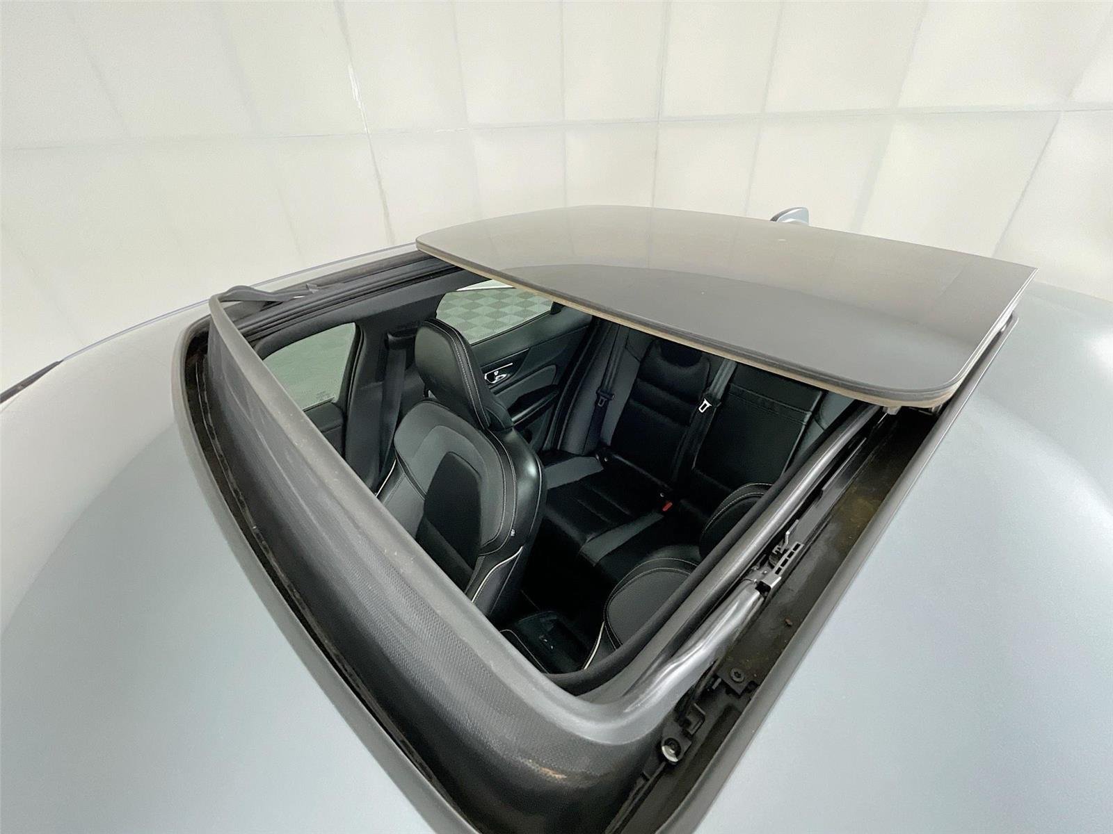 Used 2019 Volvo S60 T6 R-Design AWD/4WD image 11