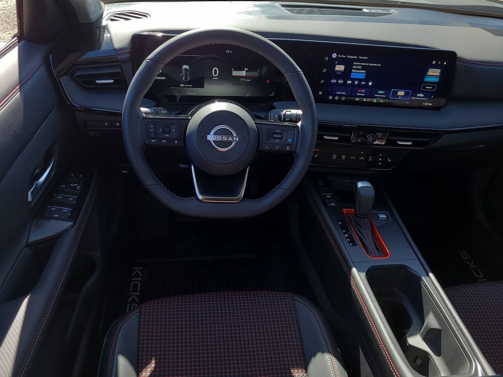 New 2026 Nissan Kicks SR w/ SR Premium Package FWD image 11