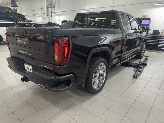 Used 2022 GMC Sierra 1500 Denali w/ Denali Reserve Package AWD/4WD image 4