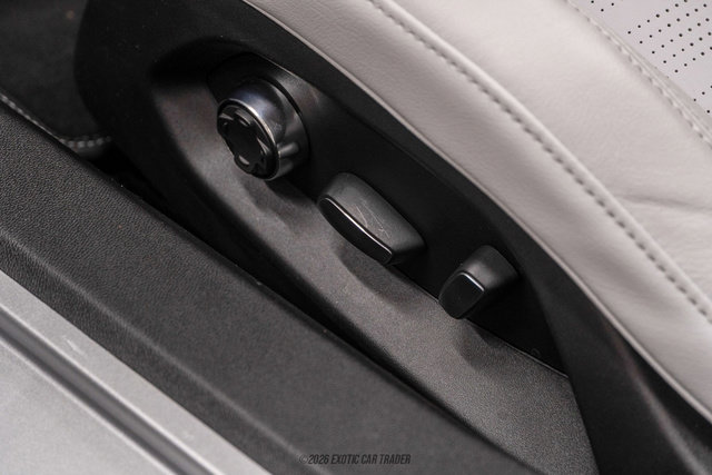 Used 2020 Chevrolet Corvette Stingray Premium Cpe w/ 3LT Preferred Equipment Group image 43