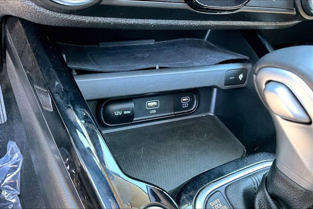 Used 2025 Kia Soul EX FWD image 18