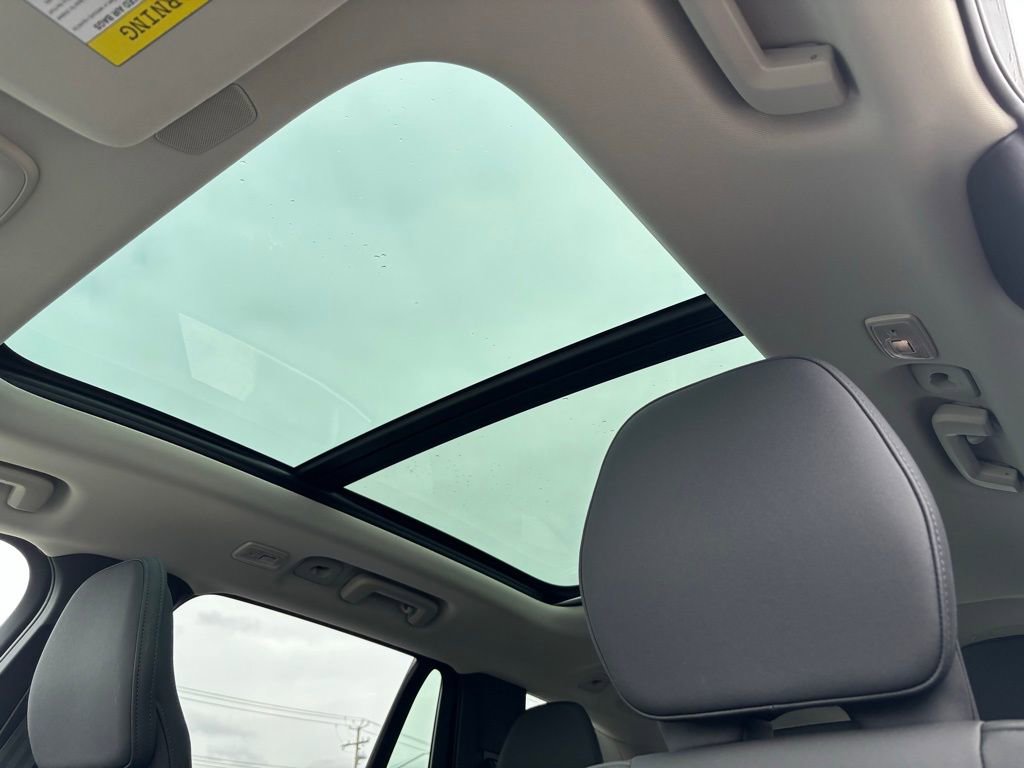 Certified 2026 Volvo XC90 B6 Plus w/ Protection Package Premier image 15