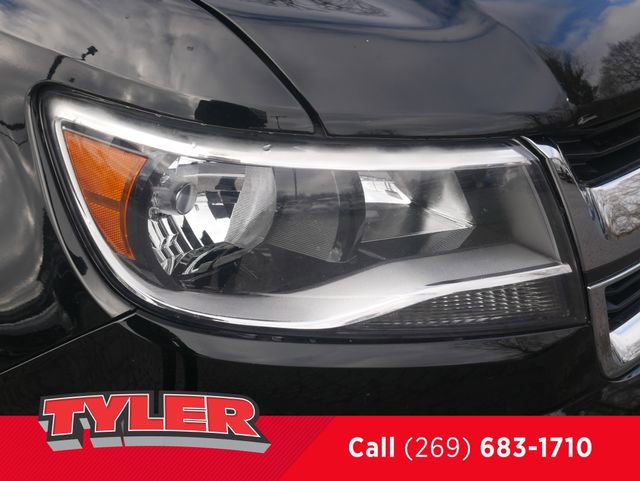 Used 2018 Chevrolet Colorado W/T w/ WT Convenience Package RWD image 10