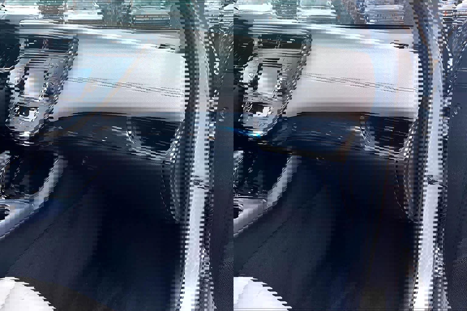 Used 2015 Toyota Avalon XLE Touring image 19