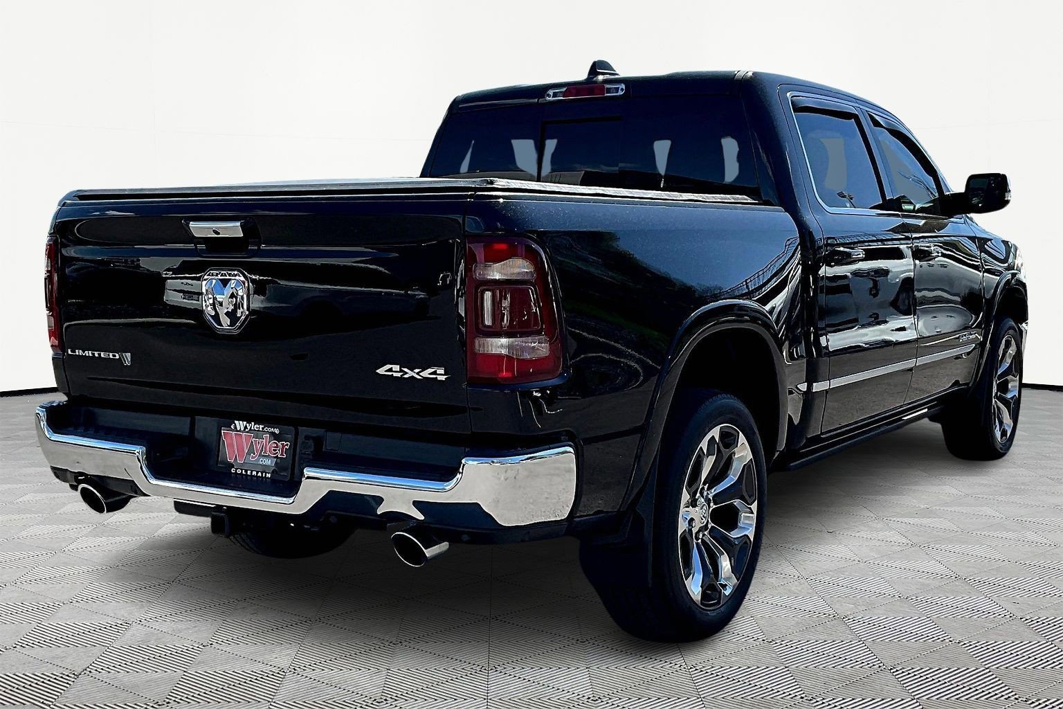 Used 2019 RAM 1500 Limited image 6