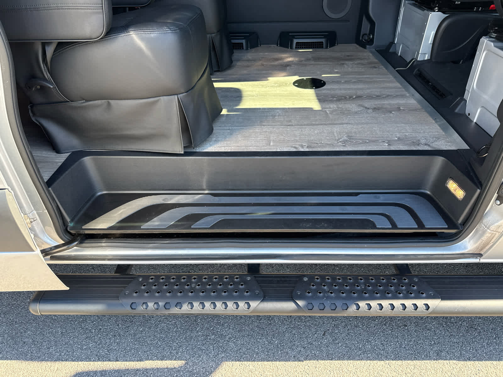 Used 2024 Mercedes-Benz Sprinter 2500 image 34