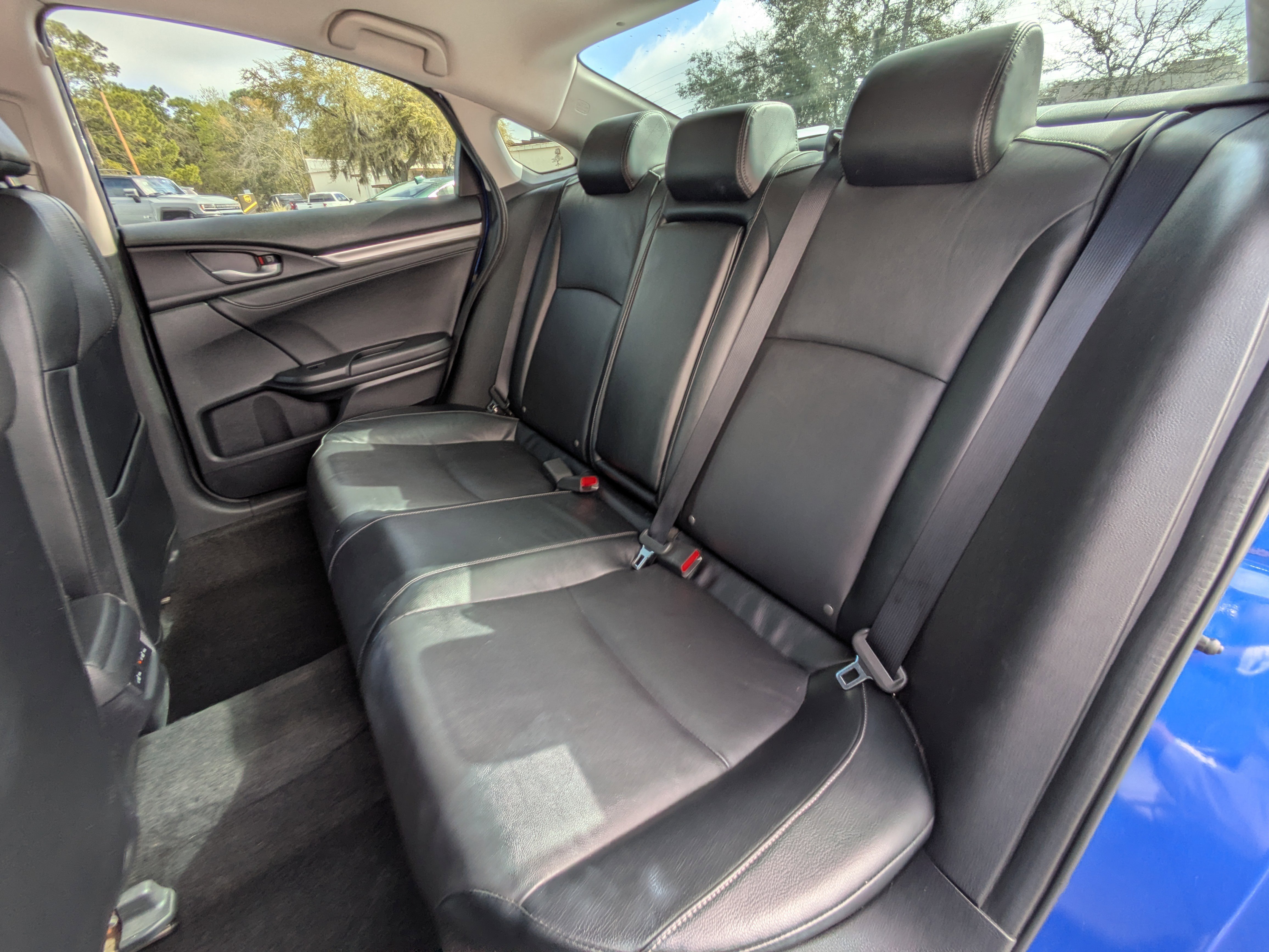 Used 2017 Honda Civic Touring image 7